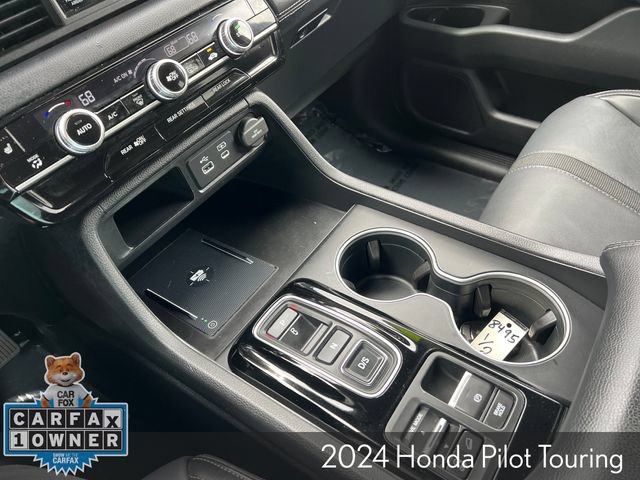 Used 2024 Honda Pilot Touring image 16