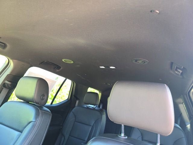 Used 2023 Chevrolet Traverse LT FWD image 11