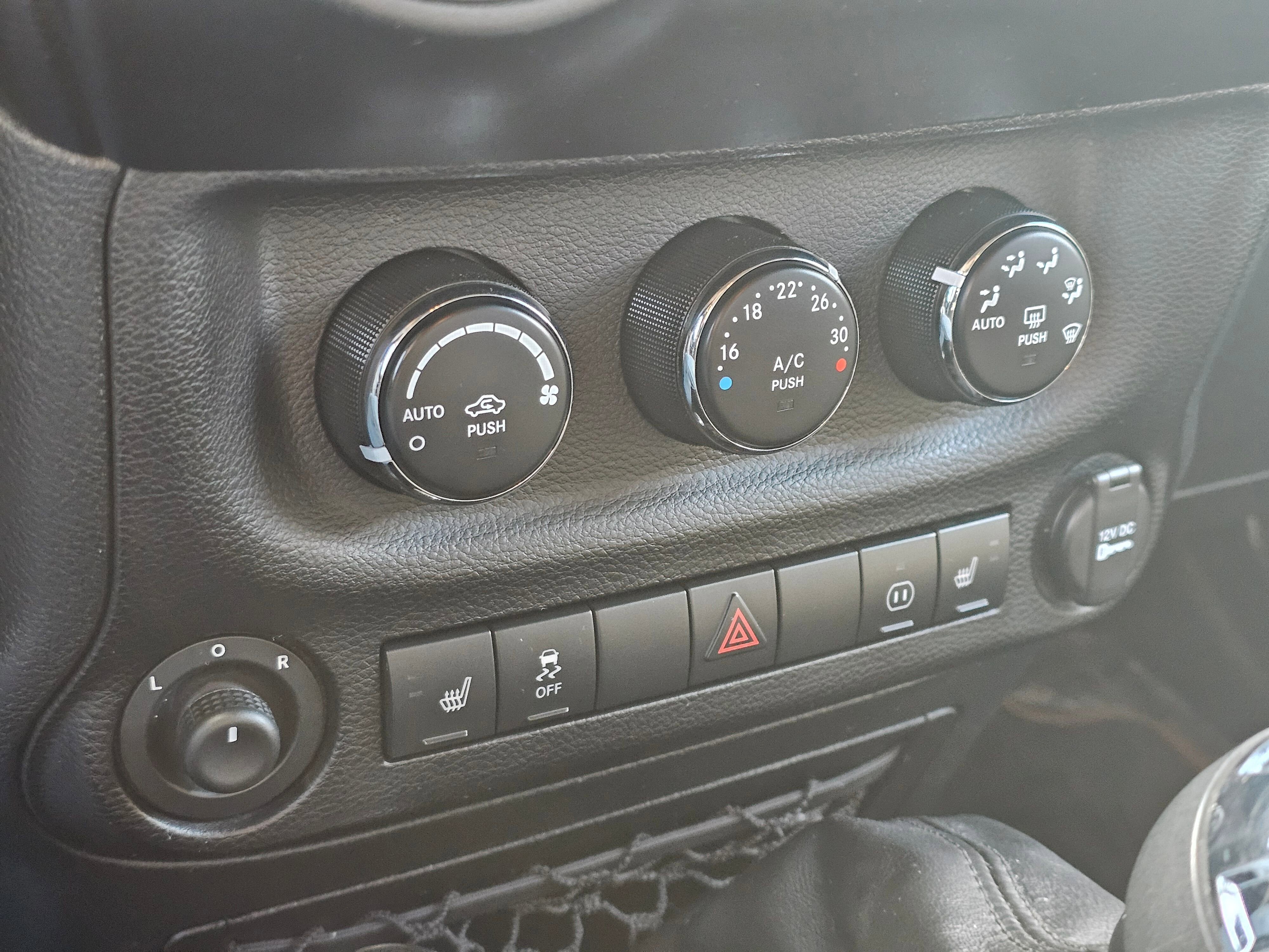 Used 2011 Jeep Wrangler Sahara w/ Dual Top Group AWD/4WD image 25