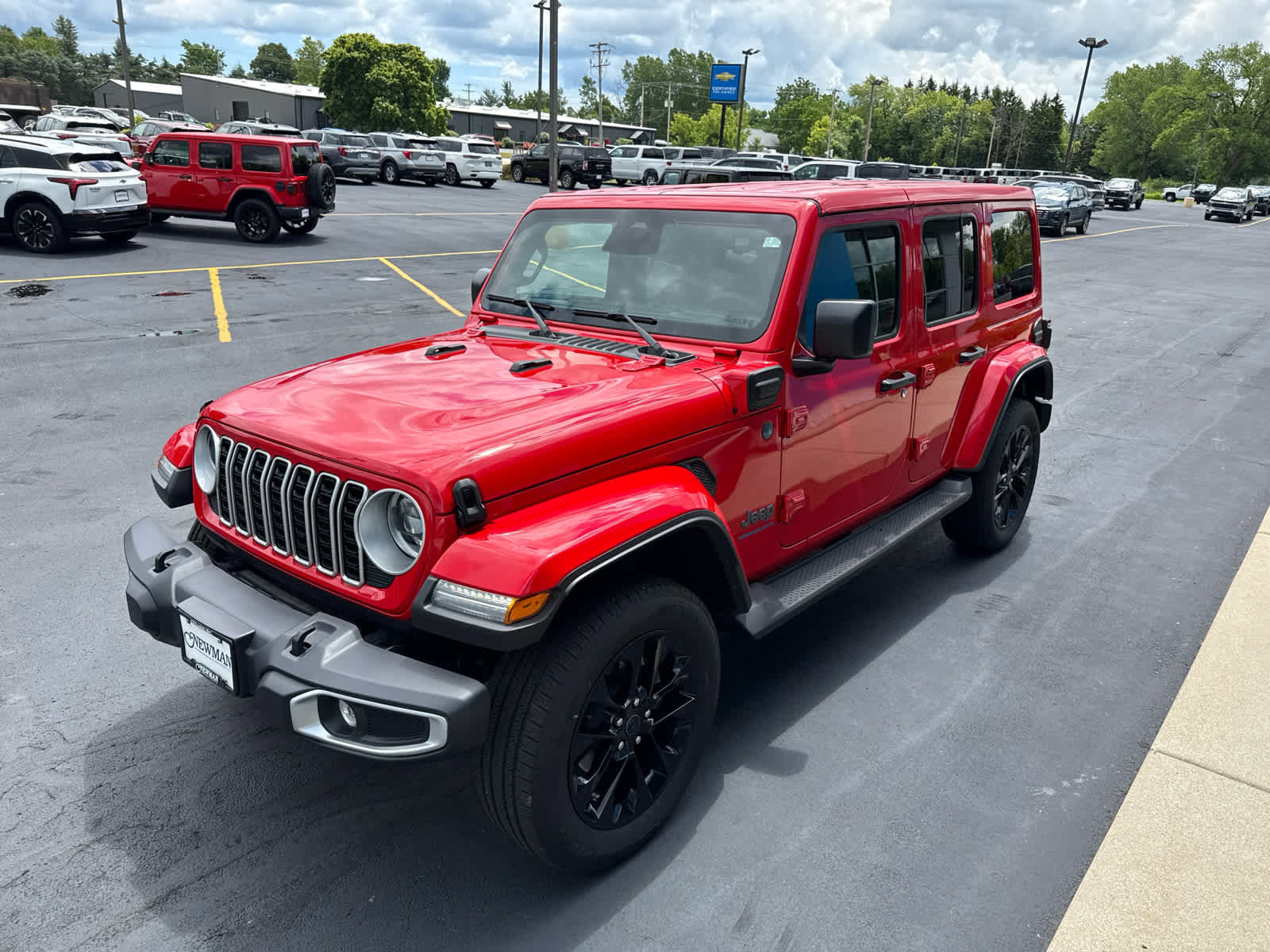 Used 2025 Jeep Wrangler Unlimited Sahara AWD/4WD image 3