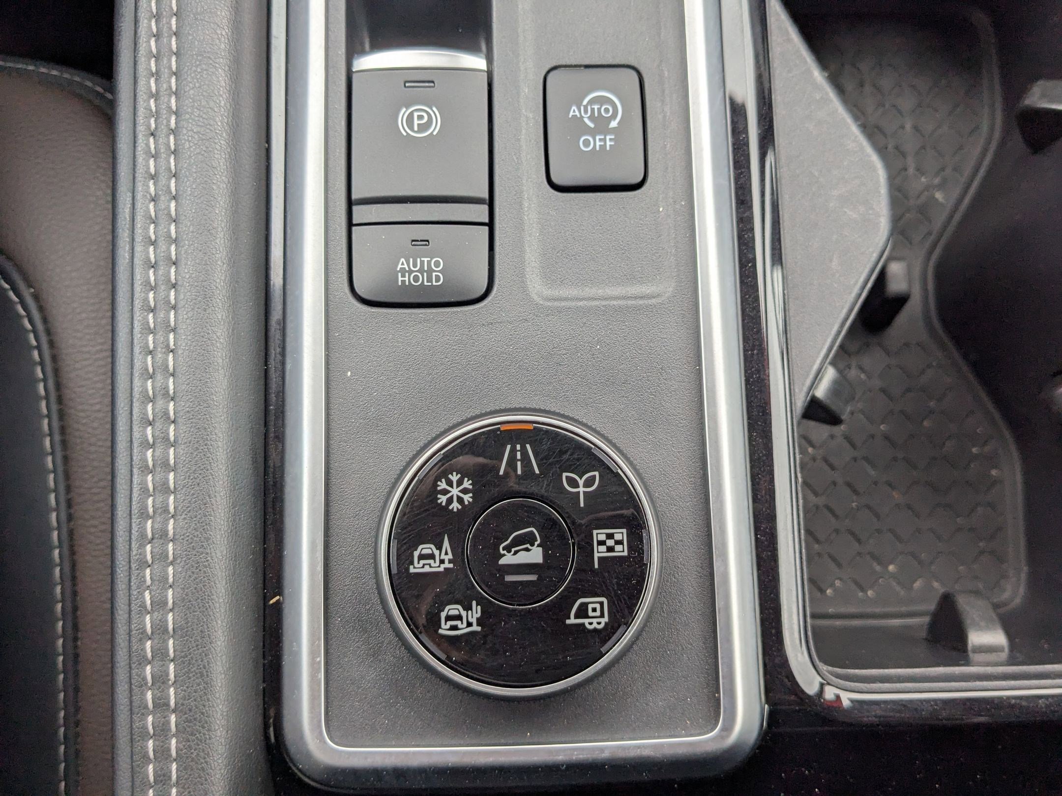 Used 2023 Nissan Pathfinder Platinum AWD/4WD image 27