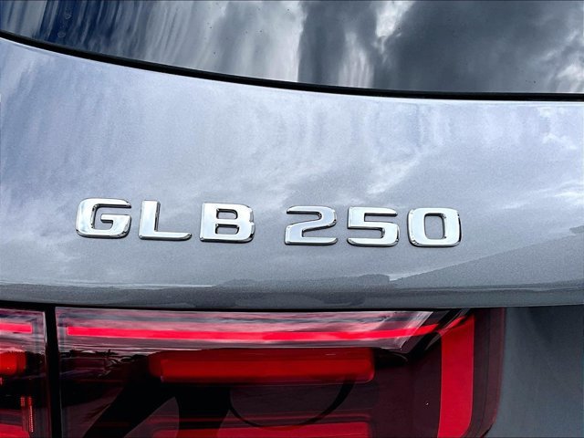 New 2026 Mercedes-Benz GLB 250 image 28