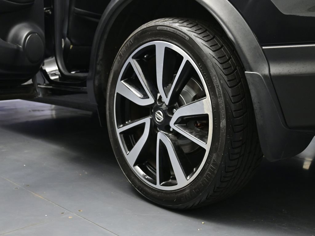 Used 2018 Nissan Rogue Sport SL w/ SL Premium Package image 24