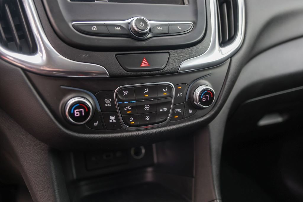 Used 2019 Chevrolet Equinox LT image 18