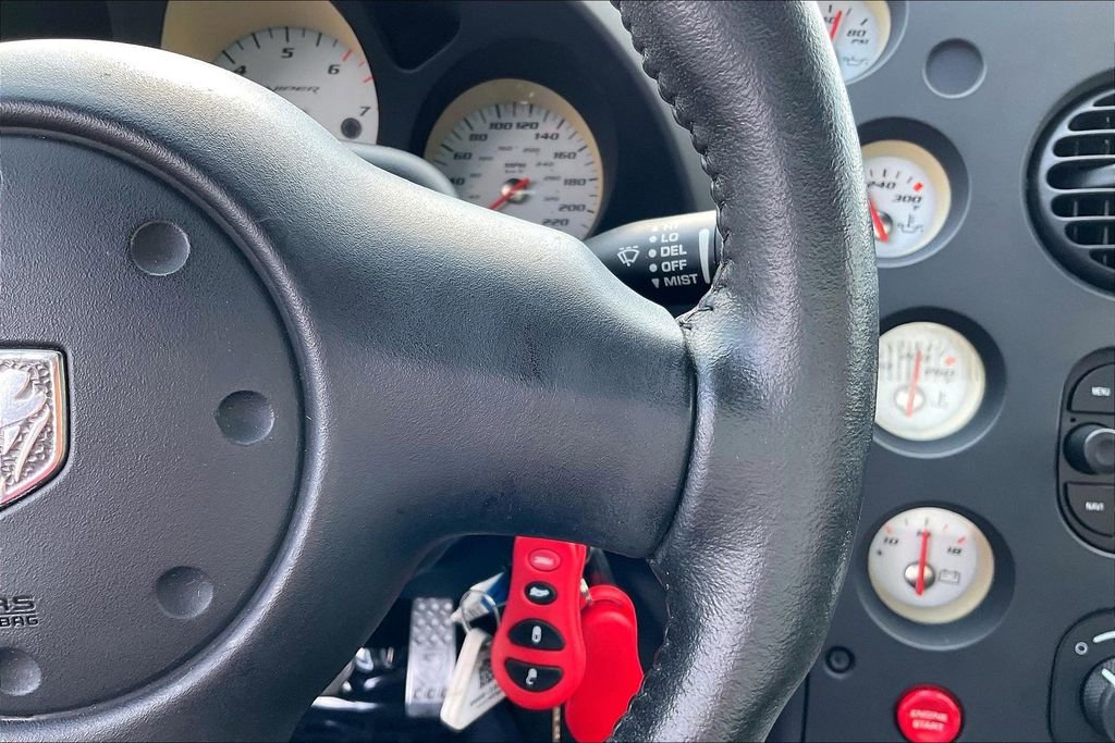 Used 2003 Dodge Viper SRT-10 RWD image 14