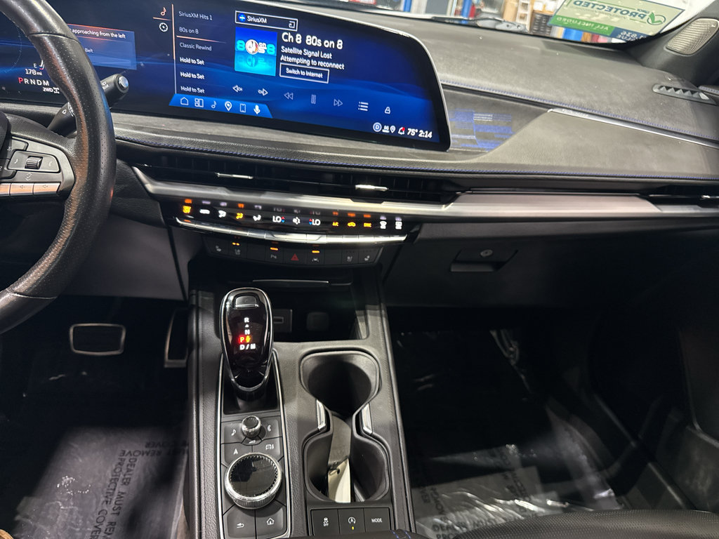 Used 2024 Cadillac XT4 Sport AWD/4WD image 28