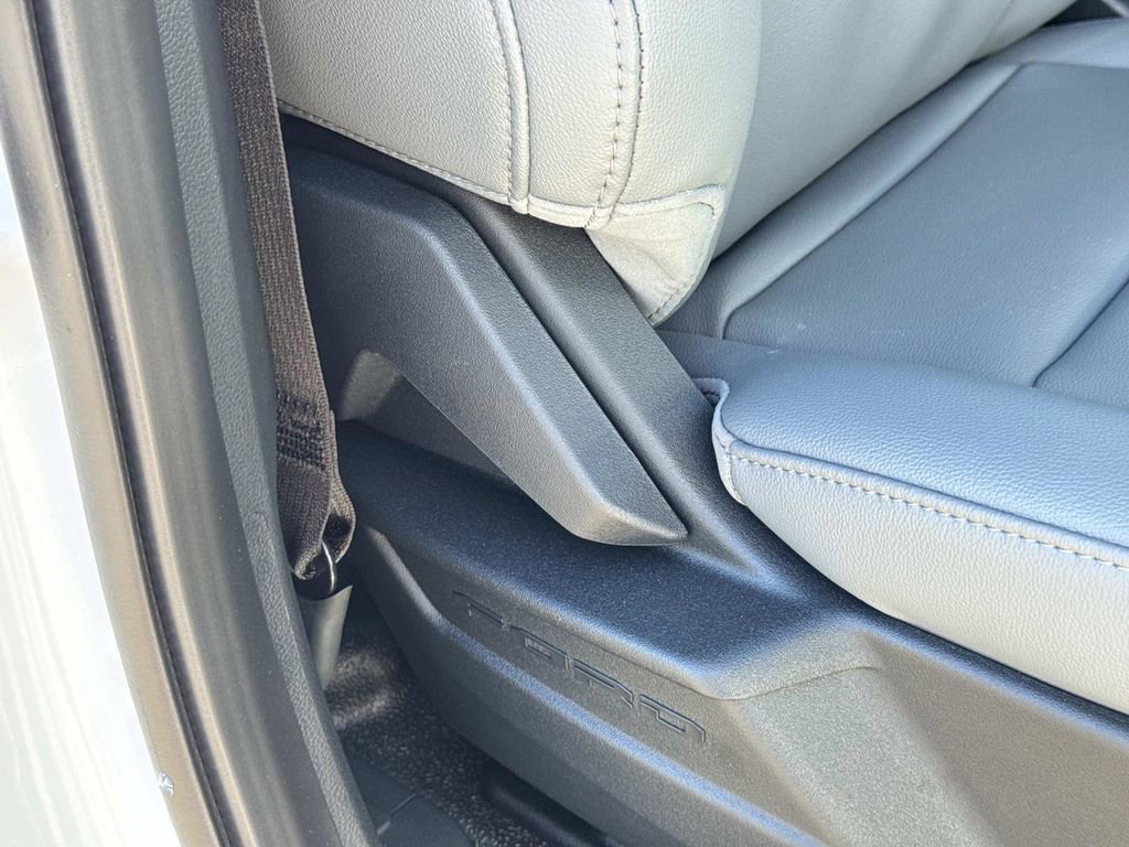 New 2026 Ford F250 XL w/ XL Chrome Package image 27