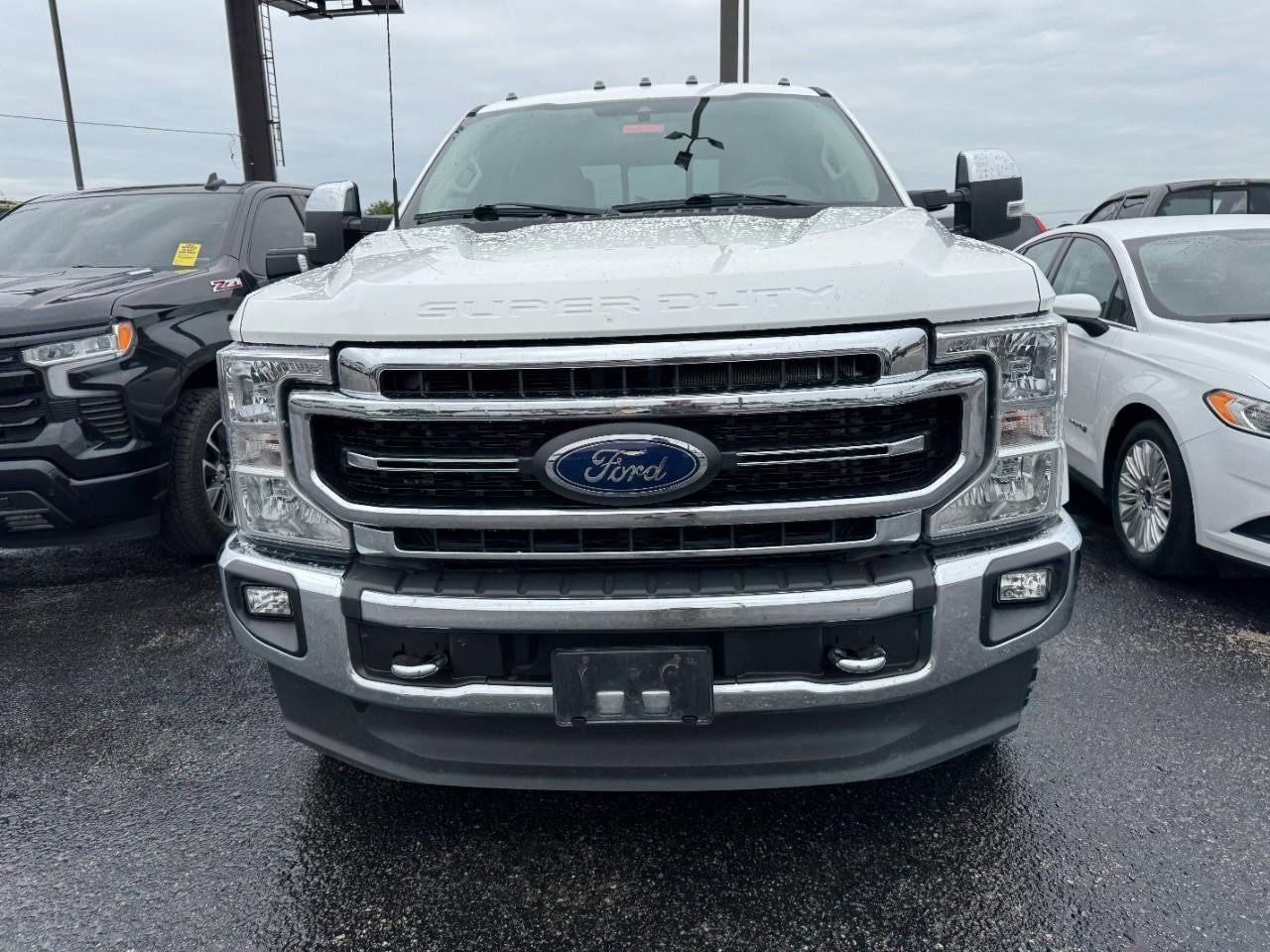 Used 2021 Ford F350 Lariat w/ Lariat Ultimate Package AWD/4WD image 2