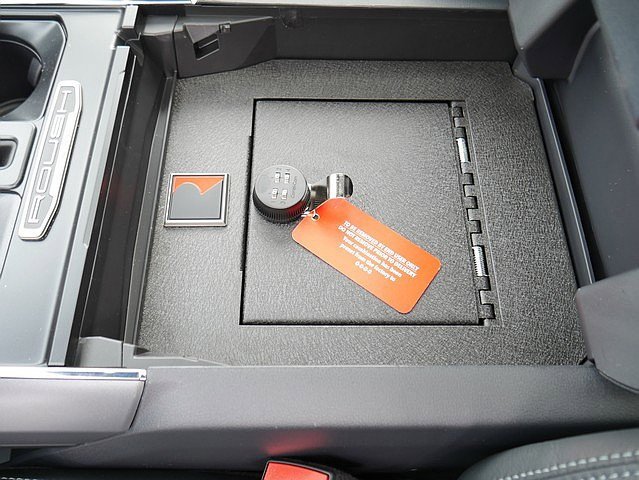 New 2025 Ford F150 XLT w/ Equipment Group 303A High image 38