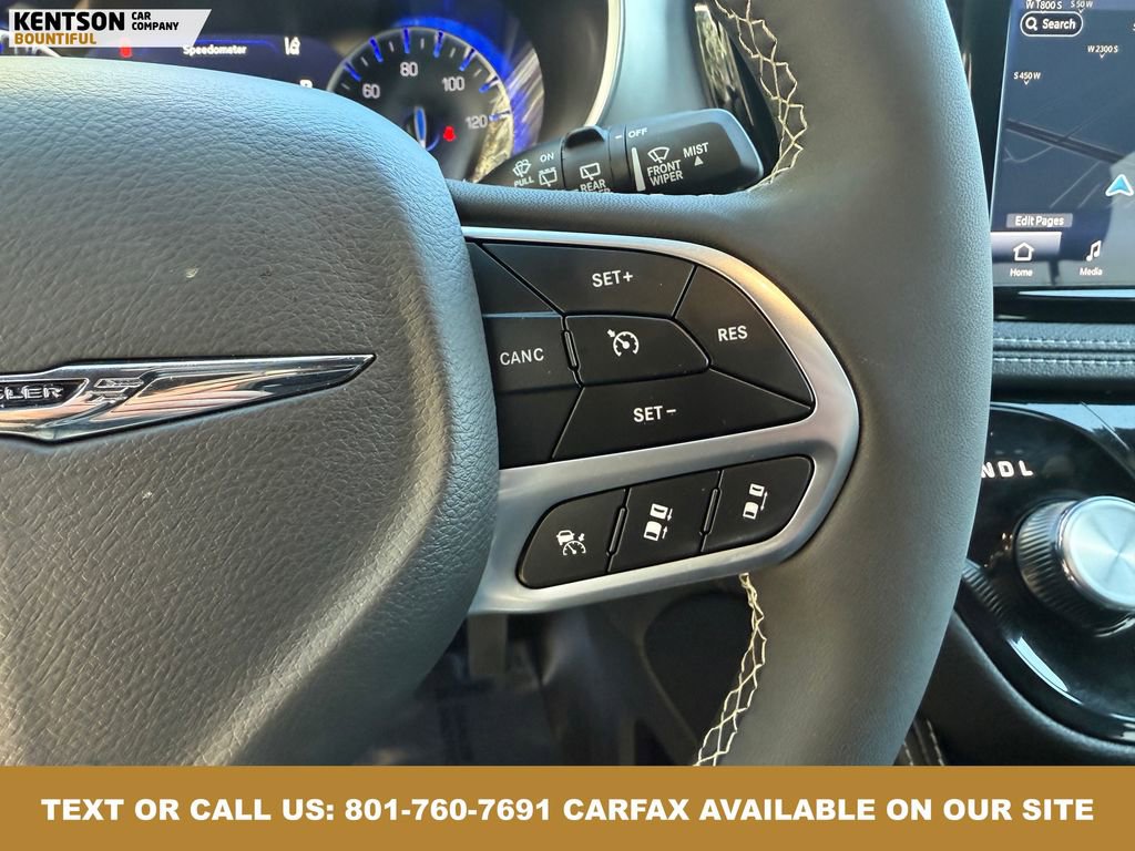 Used 2026 Chrysler Pacifica Limited image 16