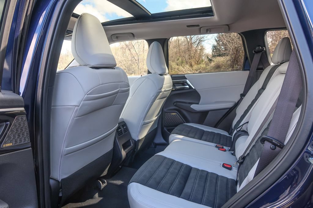 New 2026 Mitsubishi Outlander SE FWD image 22