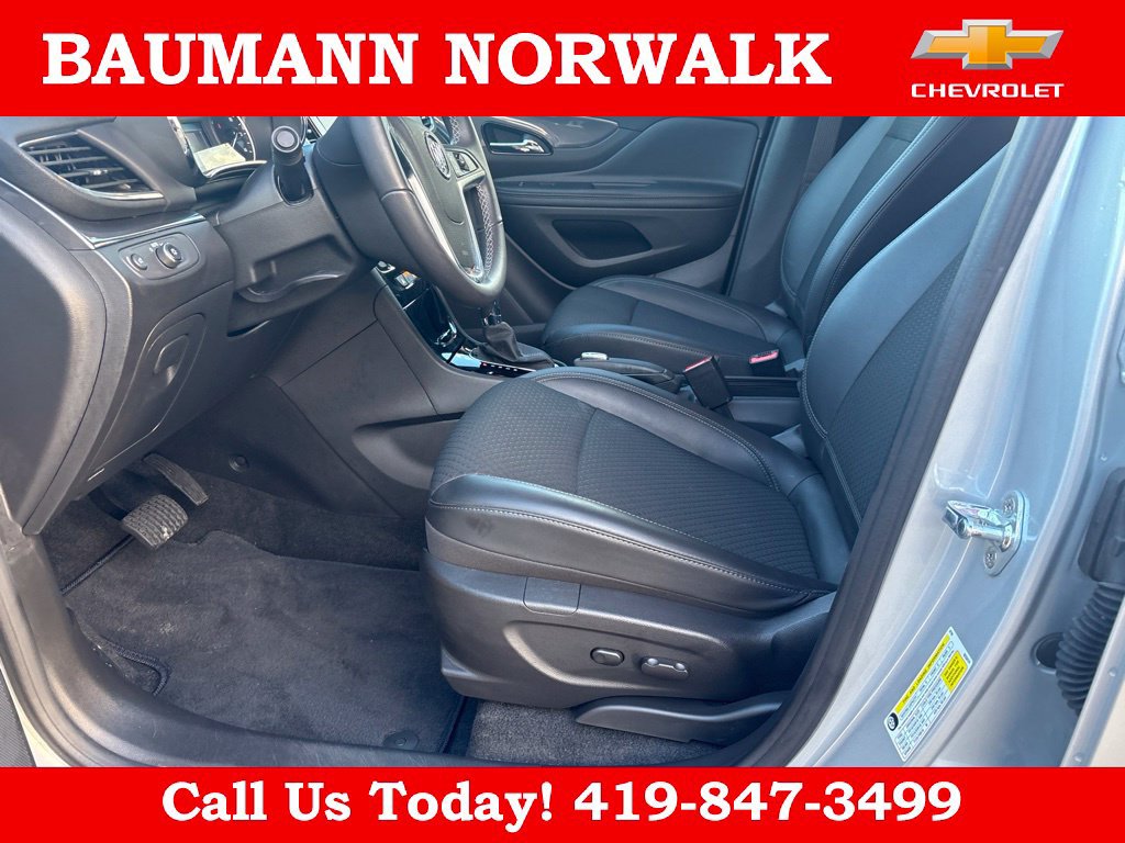 Used 2022 Buick Encore Preferred AWD/4WD image 11