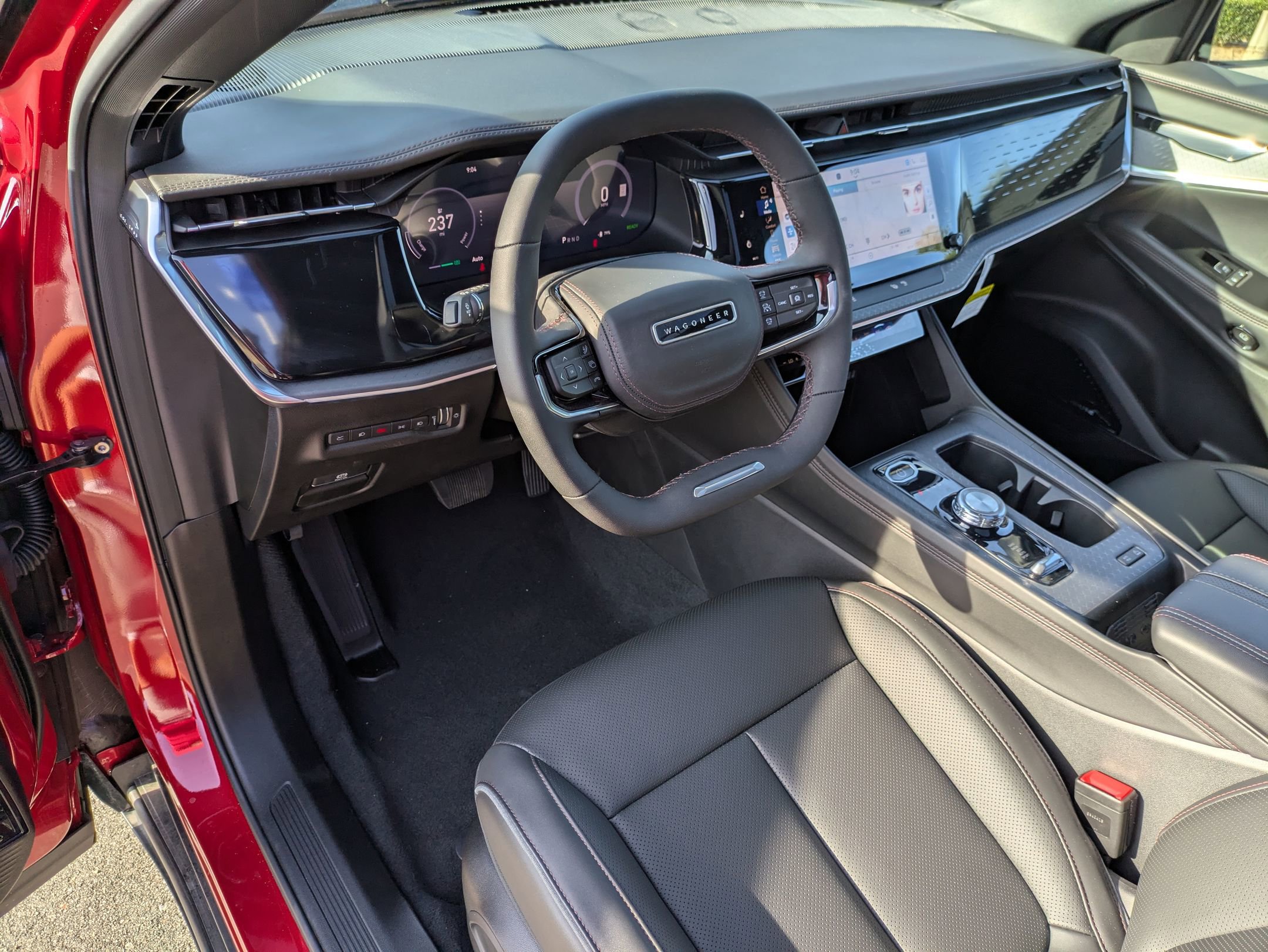 Used 2025 Jeep Wagoneer Limited image 14