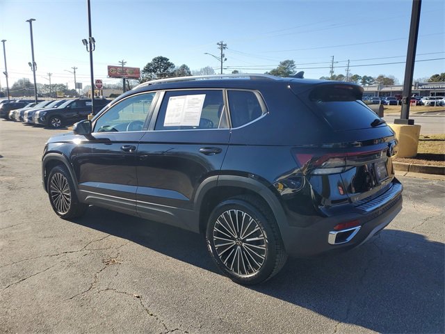 Used 2025 Volkswagen Taos SE image 6