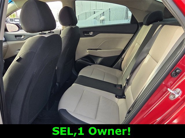 Used 2022 Hyundai Accent SEL image 11