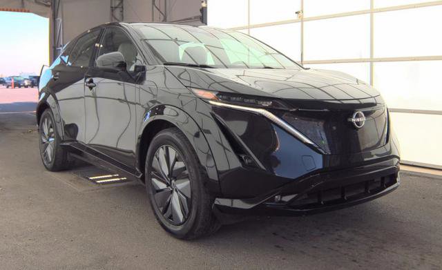 Used 2023 Nissan Ariya AWD image 2