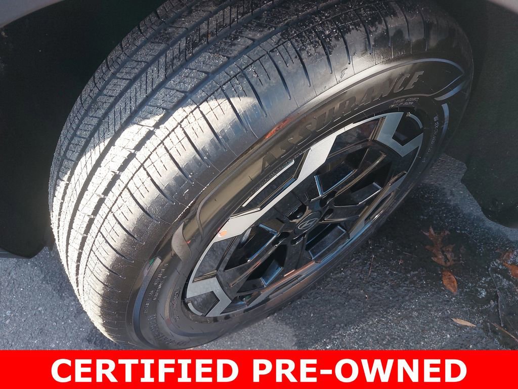 Used 2025 Hyundai Santa Fe SEL FWD image 38