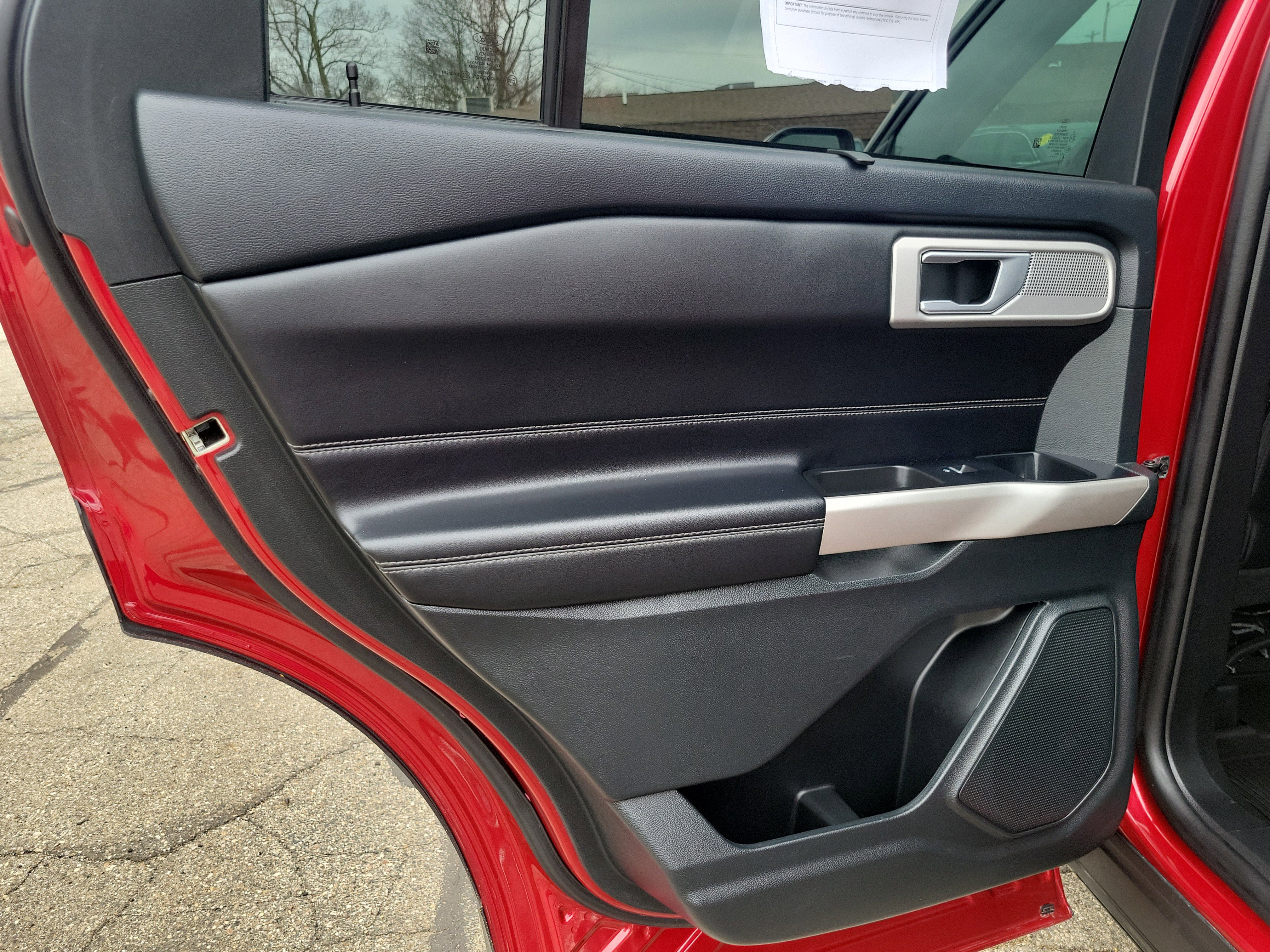 Used 2023 Ford Explorer Limited w/ Equipment Group 301A image 18