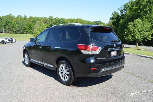 Used 2014 Nissan Pathfinder SL w/ SL Tech Package AWD/4WD image 6