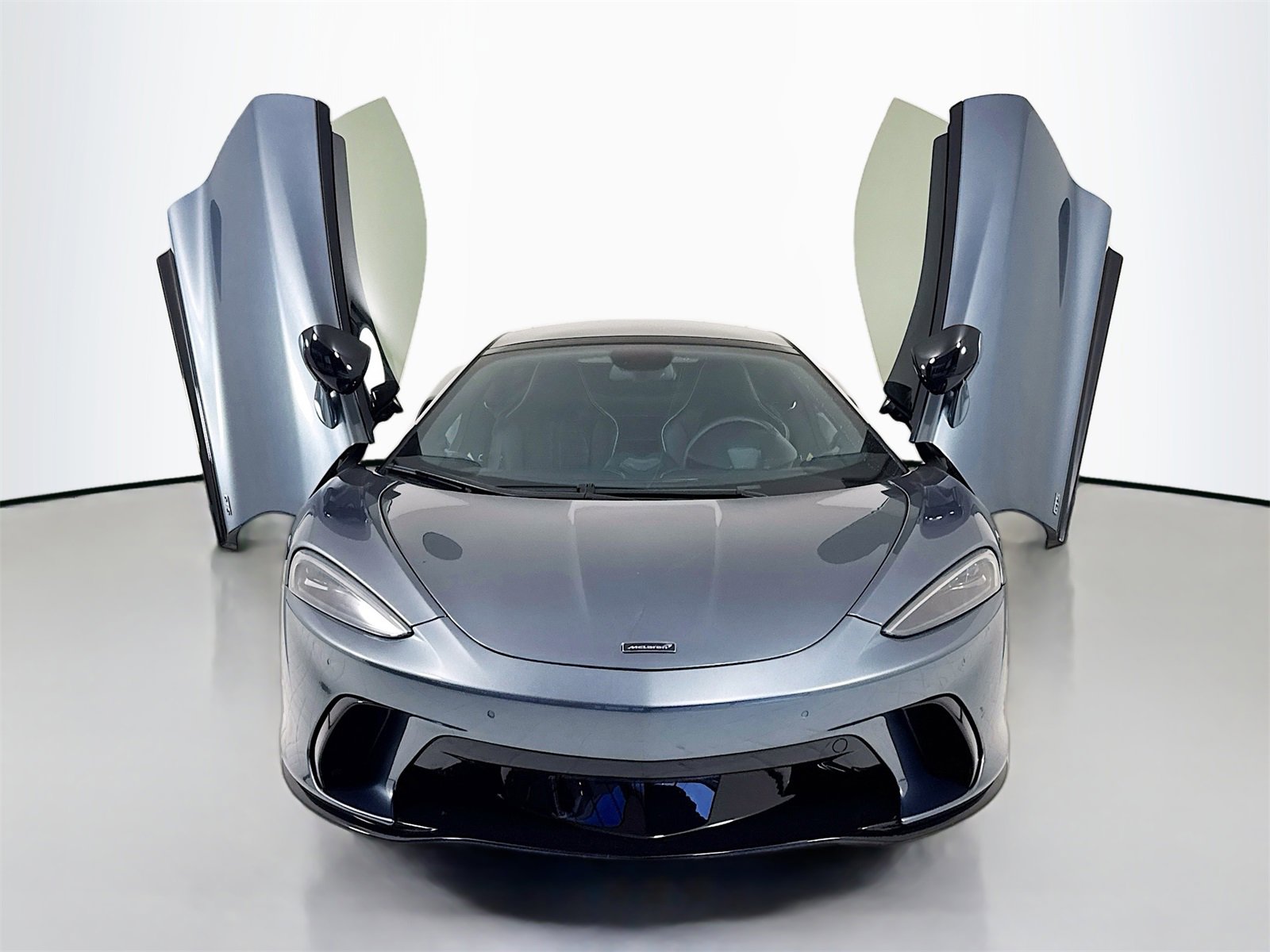 Used 2025 McLaren GTS image 2