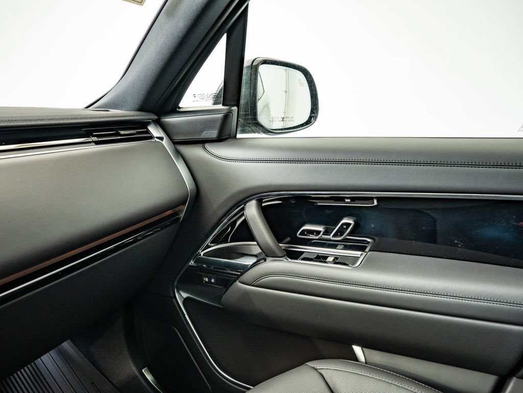 New 2026 Land Rover Range Rover SE AWD/4WD image 38