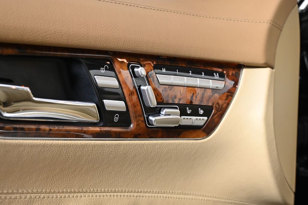 Used 2009 Mercedes-Benz CL 550 4MATIC image 23