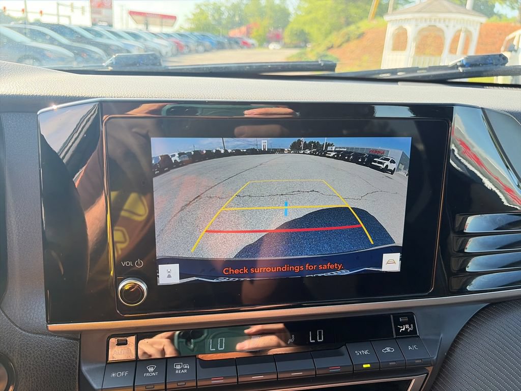Used 2025 Toyota Camry SE FWD image 20