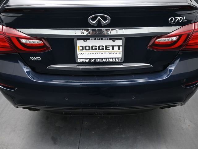 Used 2017 INFINITI Q70 L 3.7 image 16