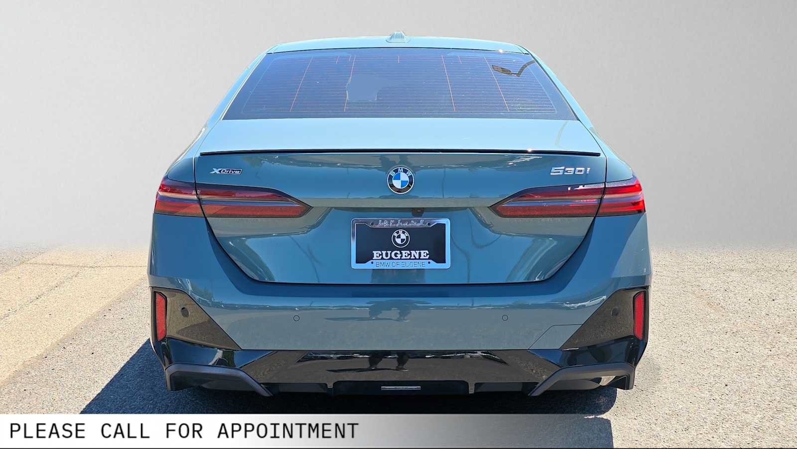 Used 2024 BMW 530i xDrive w/ M Sport Package AWD/4WD image 4