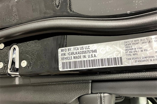 New 2025 Jeep Grand Cherokee L Altitude image 9