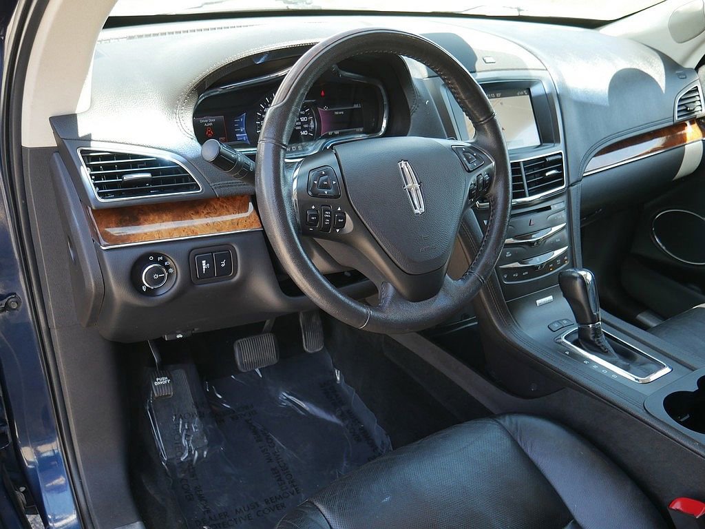 Used 2017 Lincoln MKT AWD w/ Technology Package image 11