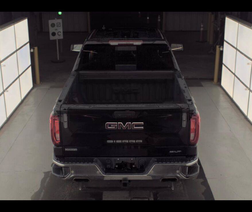 Used 2019 GMC Sierra 1500 SLT w/ SLT Premium Plus Package AWD/4WD image 9