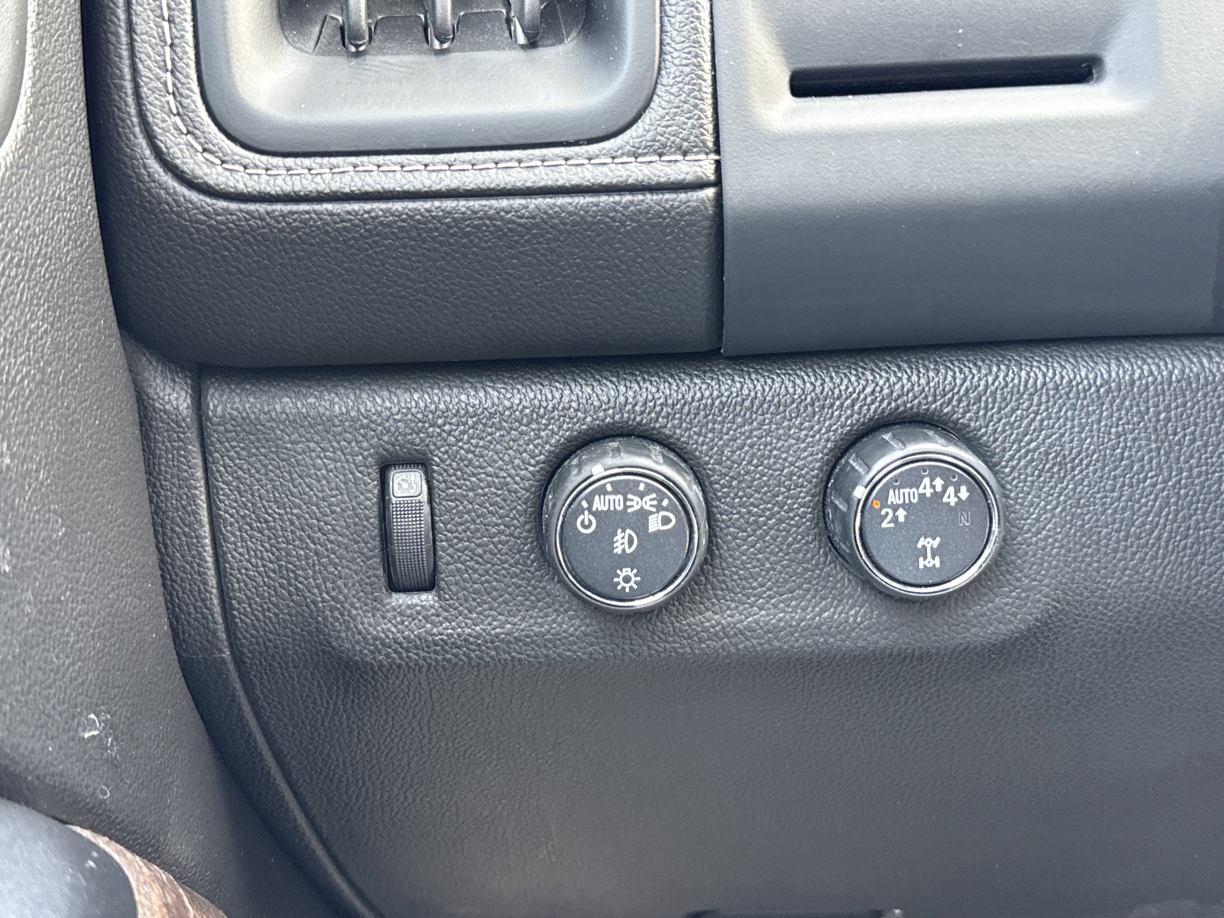 Used 2021 GMC Canyon Denali AWD/4WD image 29