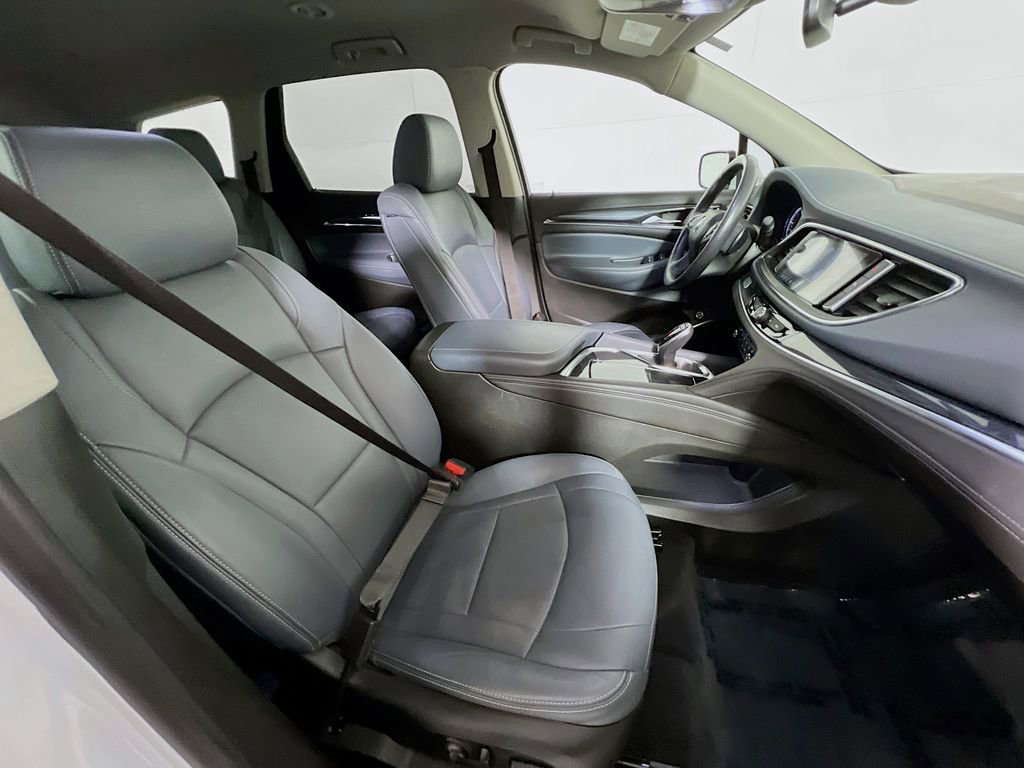 Used 2021 Buick Enclave Essence w/ LPO, Cargo Package image 25