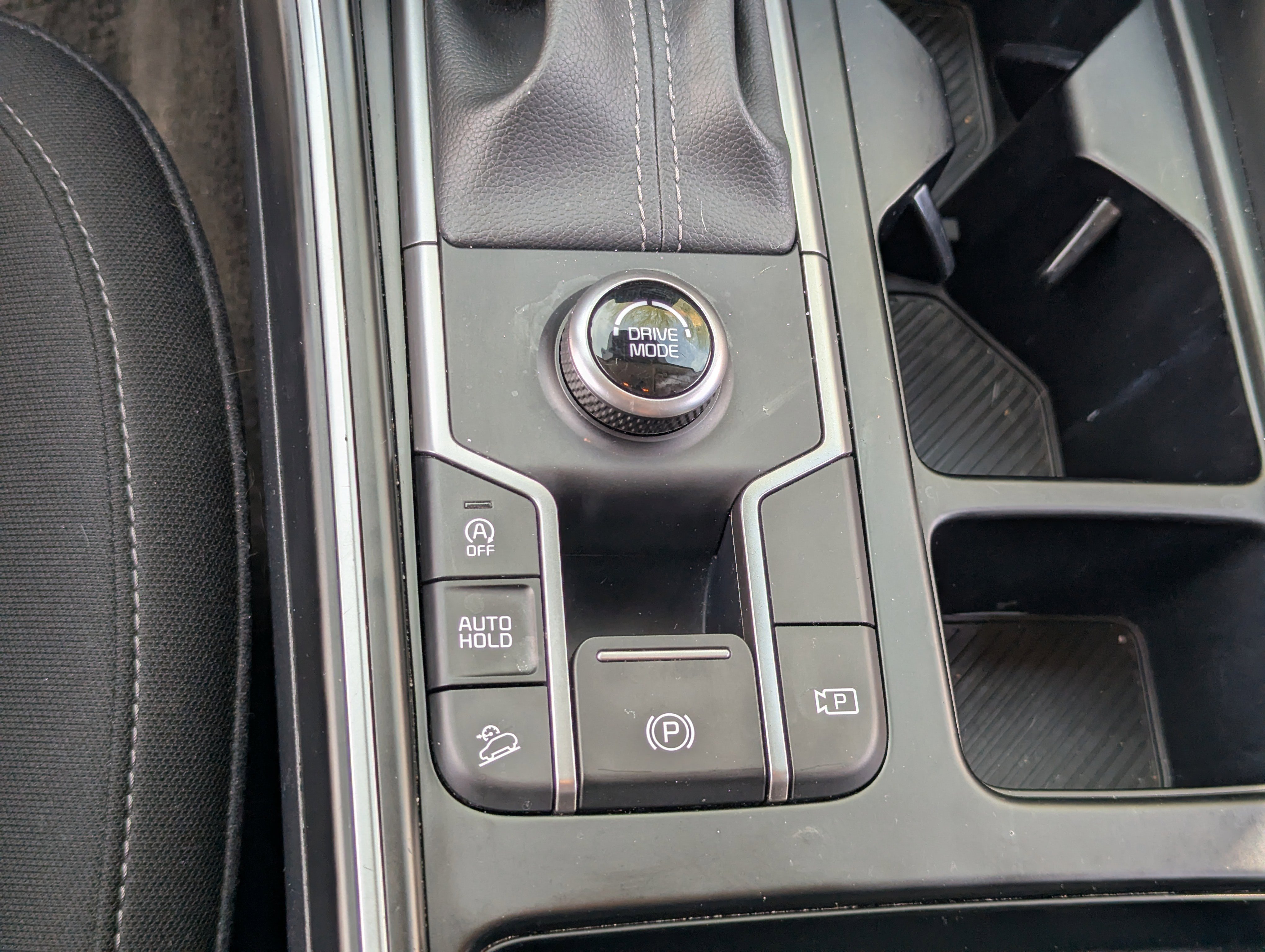 Certified 2025 Kia Sorento LX image 29