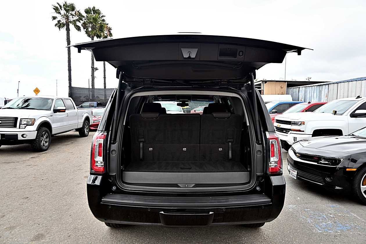 Used 2017 GMC Yukon SLE w/ Convenience Package RWD image 8