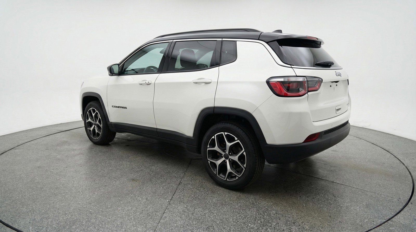 Used 2025 Jeep Compass Limited image 6