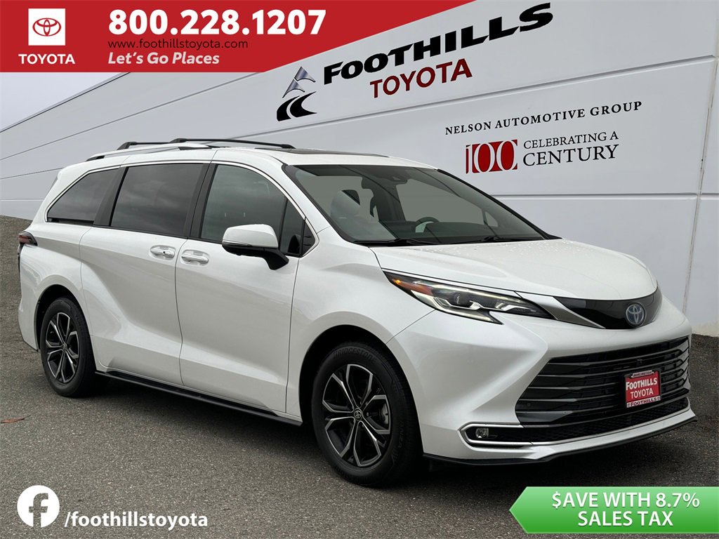 Certified 2025 Toyota Sienna Platinum