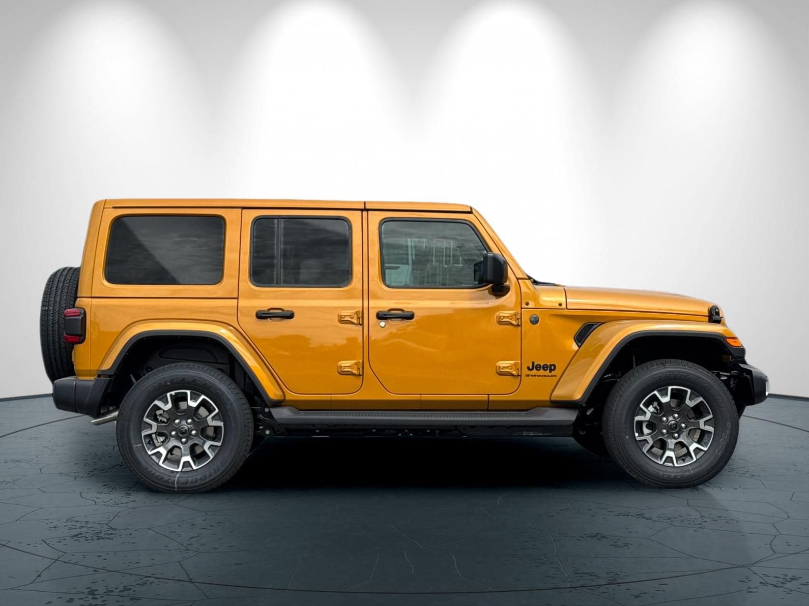 New 2026 Jeep Wrangler Unlimited Sahara AWD/4WD image 3