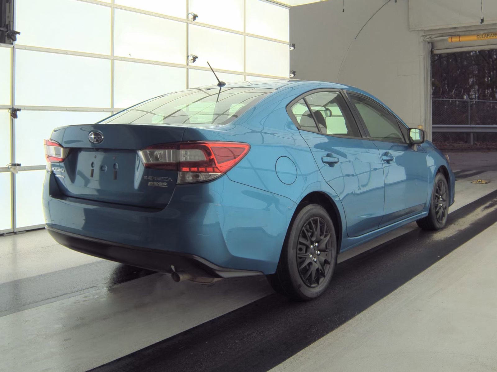 Used 2017 Subaru Impreza 2.0i image 6