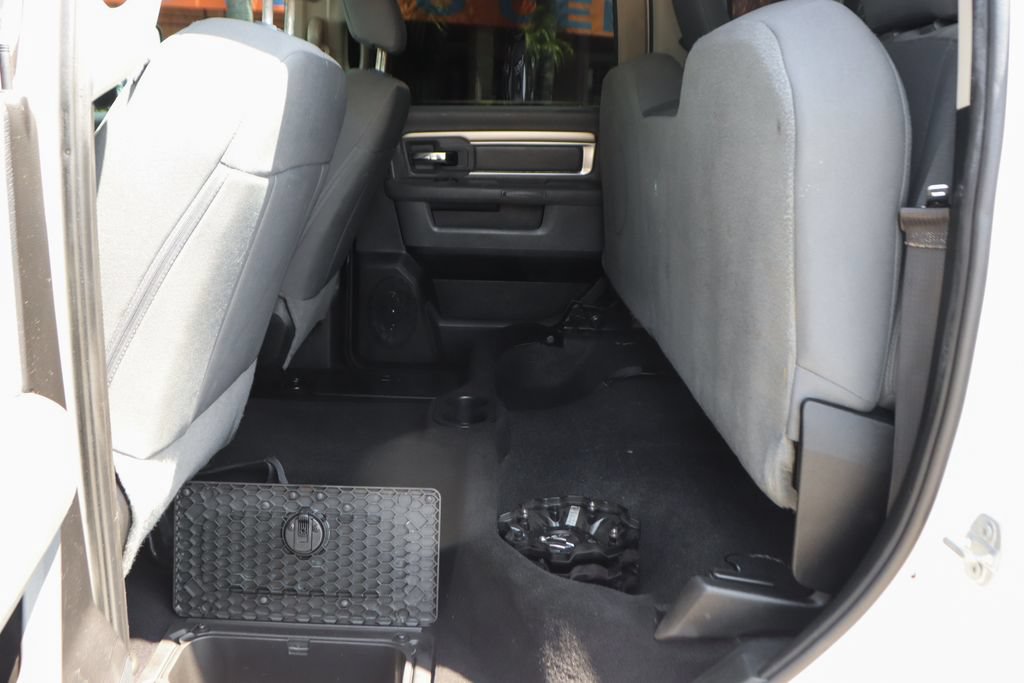 Used 2018 RAM 2500 SLT AWD/4WD image 36