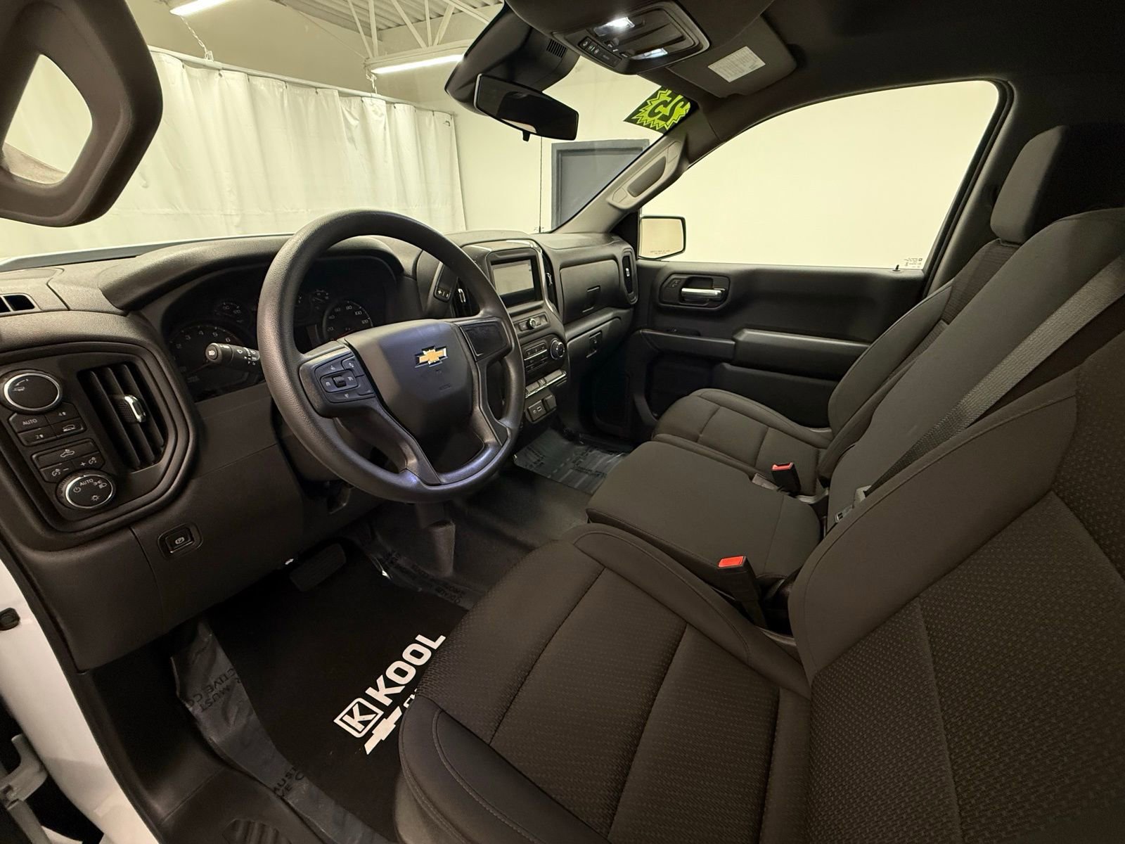 Used 2025 Chevrolet Silverado 1500 W/T w/ WT Value Package image 11