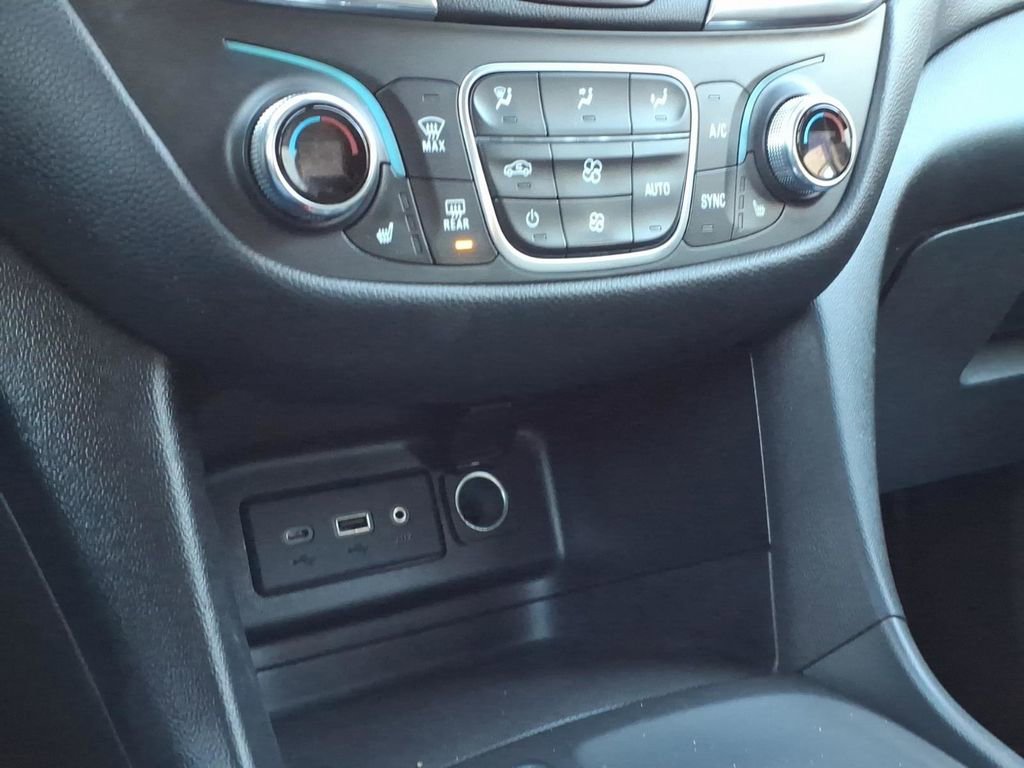 Certified 2020 Chevrolet Equinox LT image 20