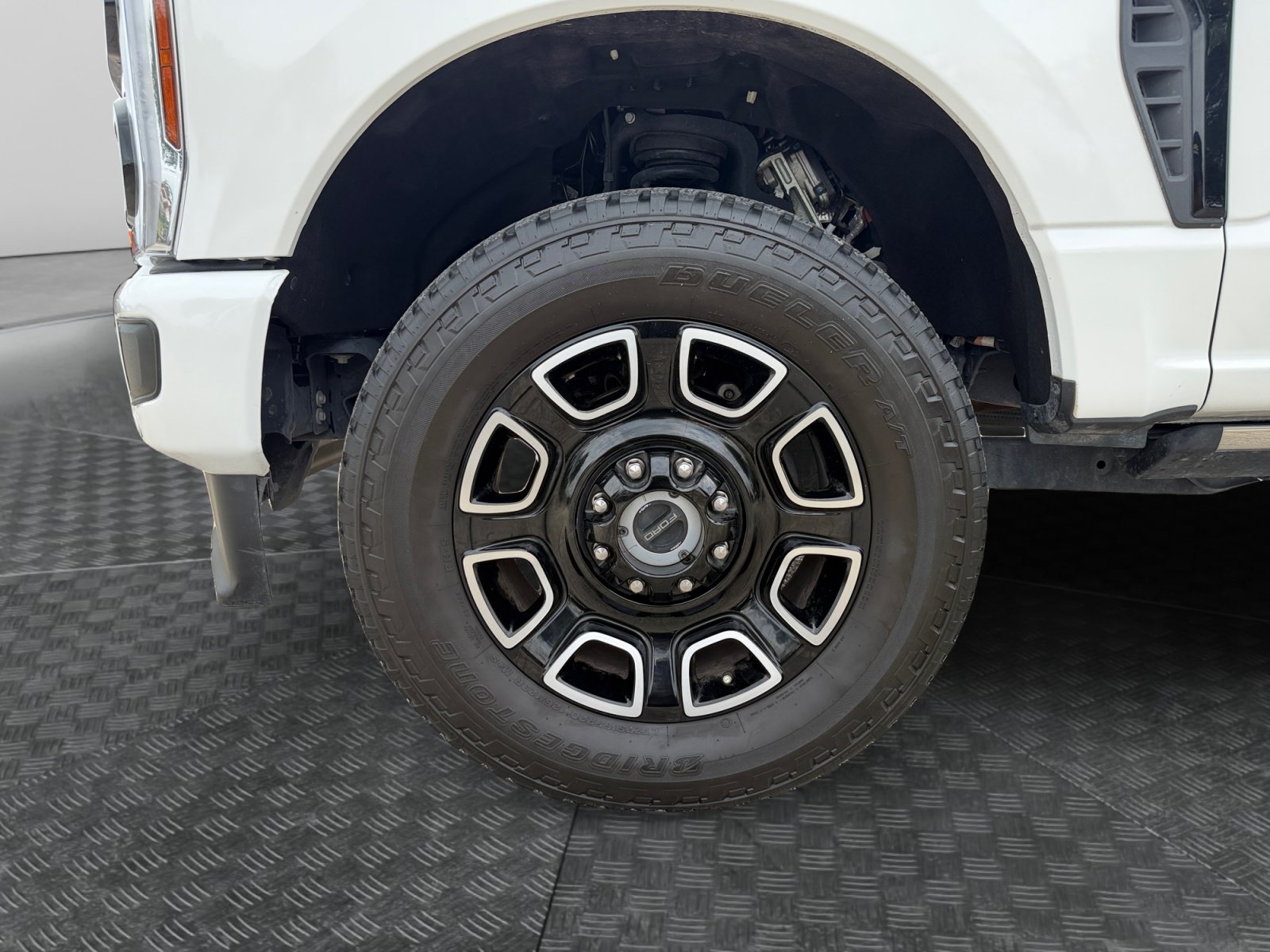 Certified 2025 Ford F250 Platinum AWD/4WD image 9