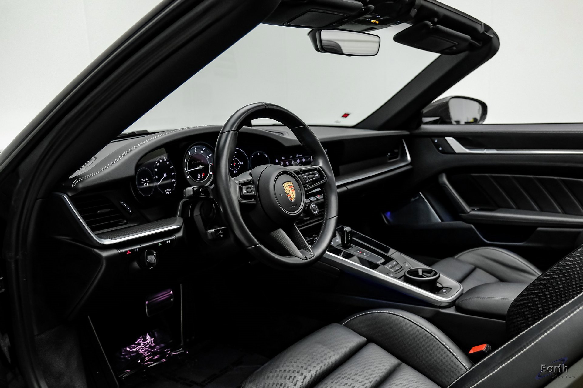 Used 2022 Porsche 911 Turbo S image 40