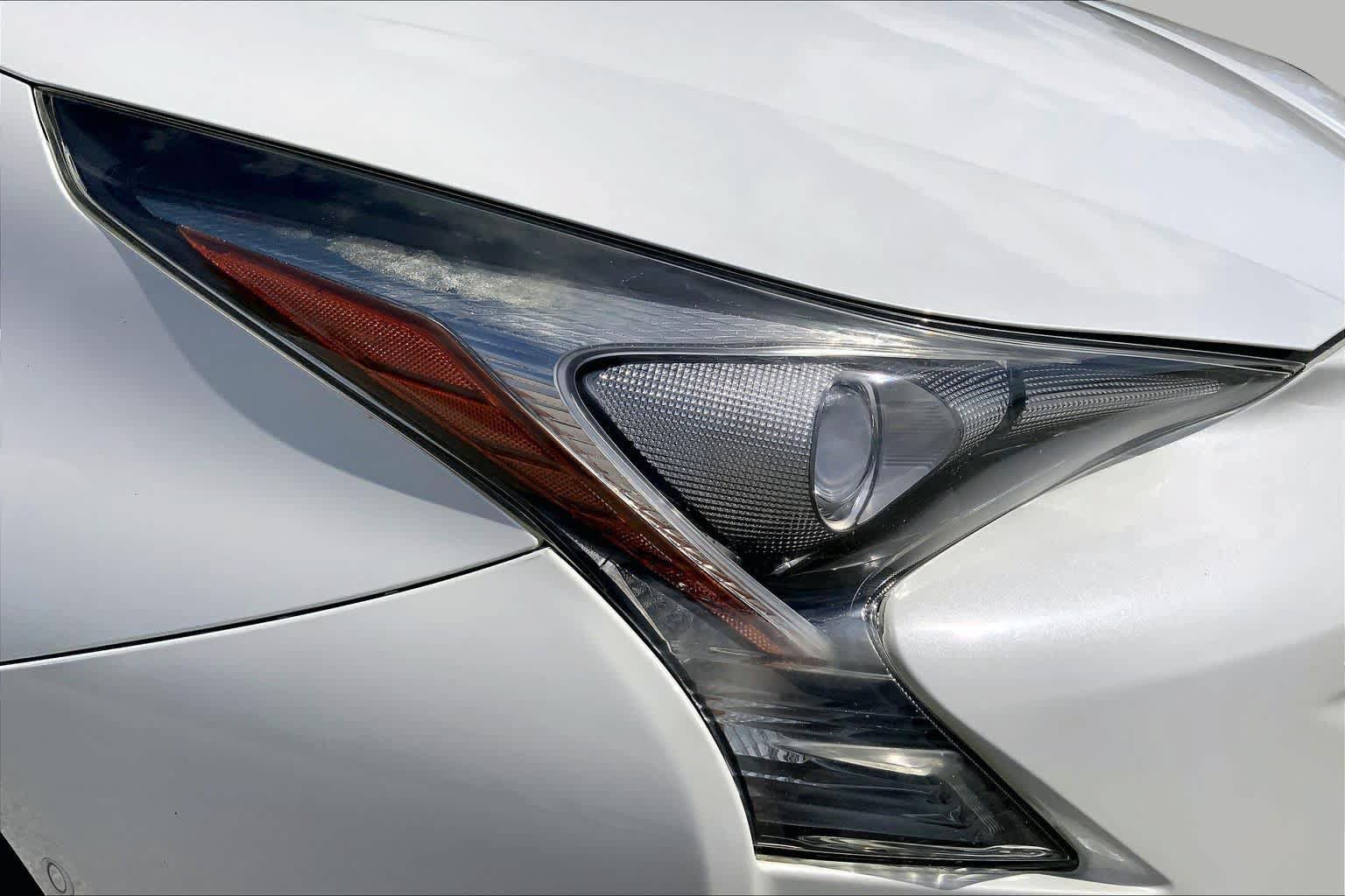 Used 2017 Toyota Prius Four w/ Advanced Technology Package FWD image 27