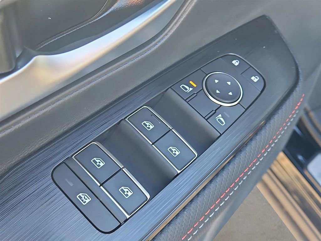 New 2026 Nissan Kicks SR w/ SR Premium Package image 16
