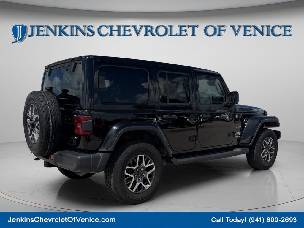 Used 2024 Jeep Wrangler Unlimited Sahara w/ Technology Group AWD/4WD image 5