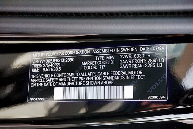 Used 2025 Volvo XC90 B6 Plus w/ Protection Package Premier image 37