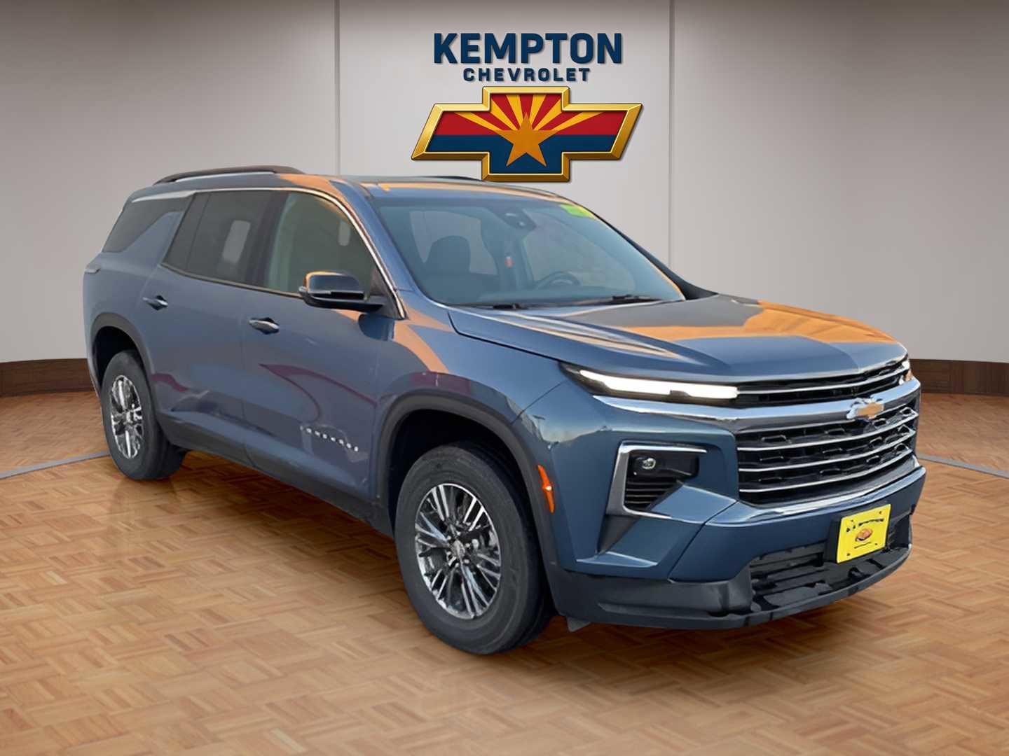 Used 2025 Chevrolet Traverse LT image 8